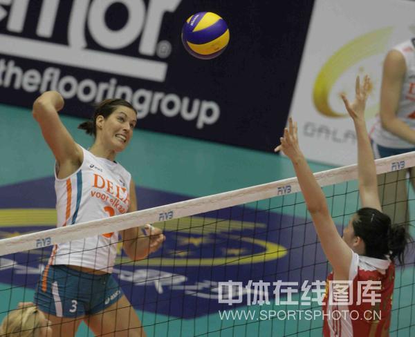  里昂锋线全面开花，五球横扫对手展实力
